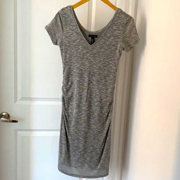 Thyme Maternité grey dress - Picture 2 of 8